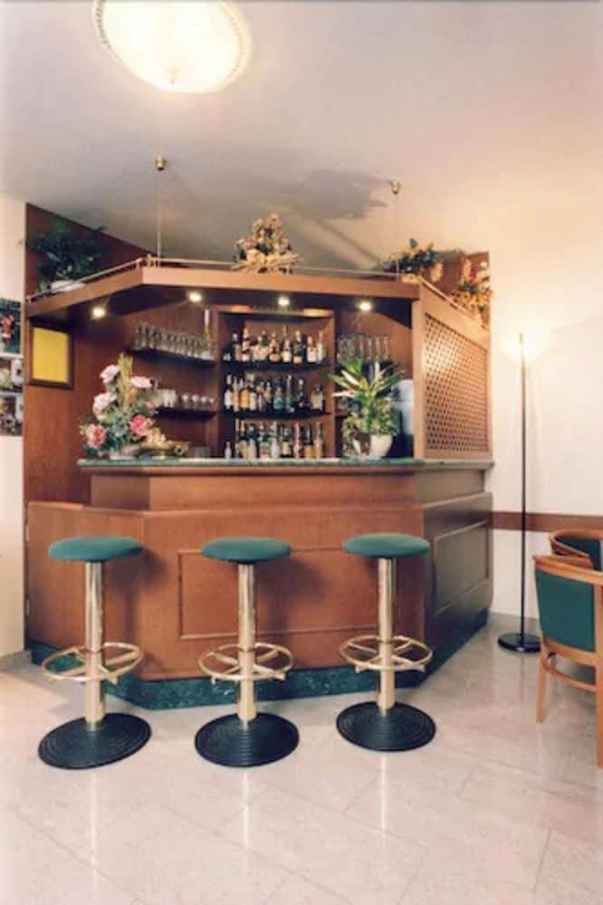 Hotel Fortunella Λίντο ντι Καμαϊόρε Εξωτερικό φωτογραφία